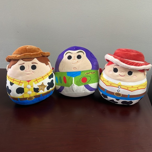 Squishmallows Disney Toy Story Buzz Lightyear - Picture 5 of 6